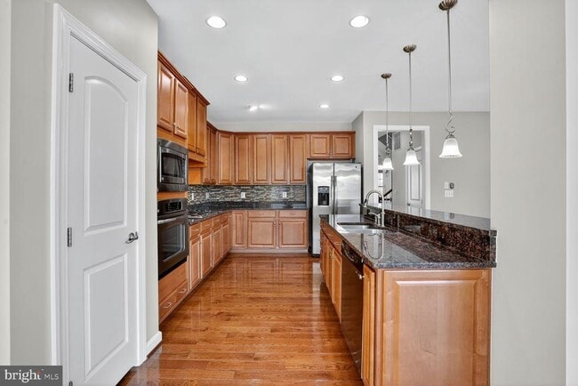 Building Photo - 21285 Park Grove Terrace