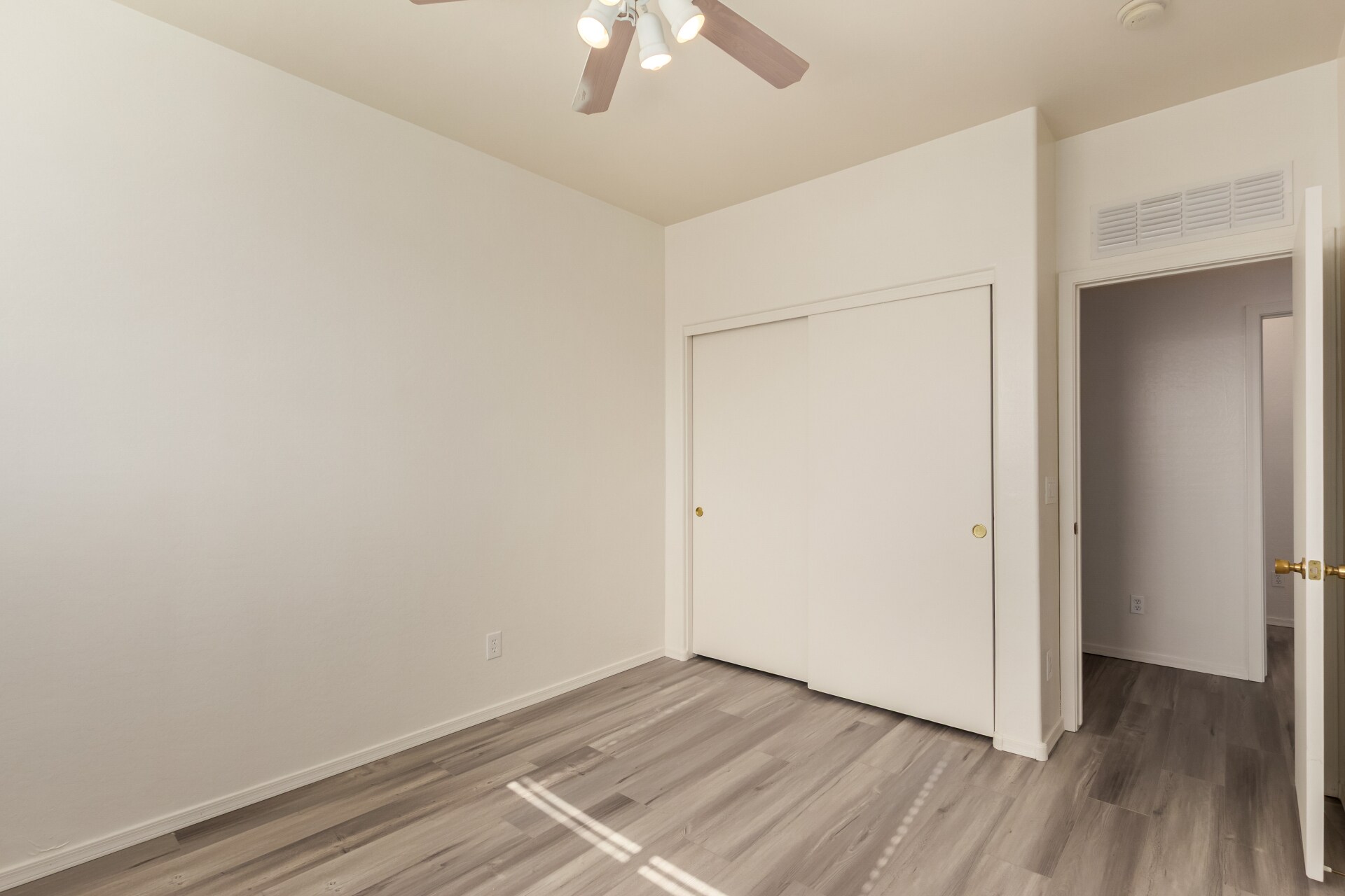 Building Photo - 1927 W Fruit Tree Ln