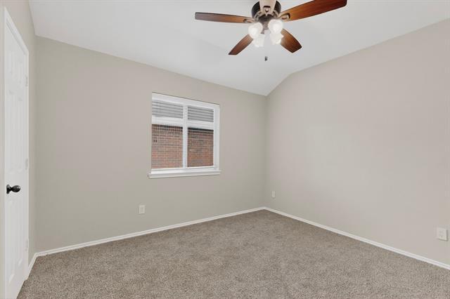 Building Photo - 1037 Johnson City Ave