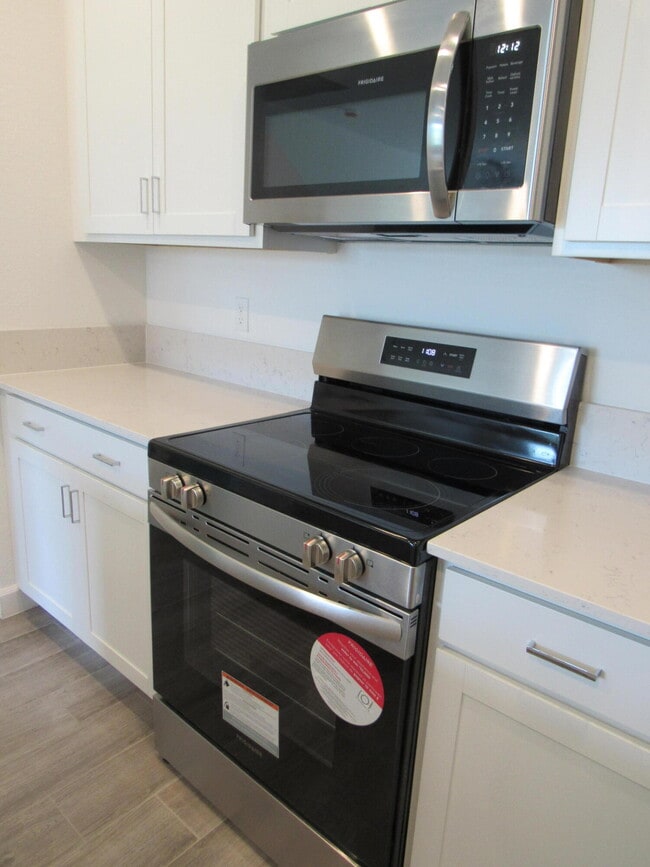 Building Photo - 4332 Pond Lily Ln