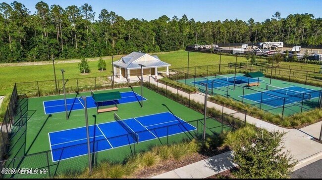 Building Photo - 2223 Setting Sun Wy