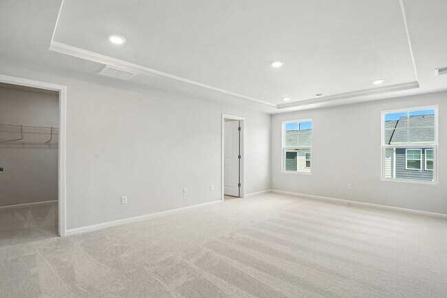 Building Photo - BRAND NEW TOWNHOME Available now, DEPOT 499 in Apex!