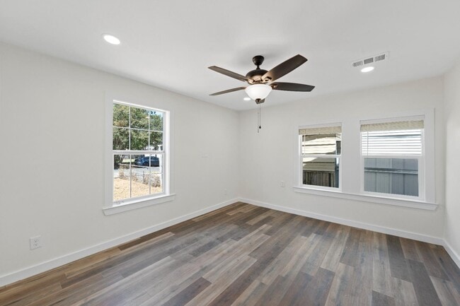 Building Photo - 1105 Maxfield St