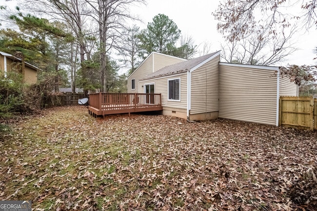 Building Photo - 120 Avalon Way