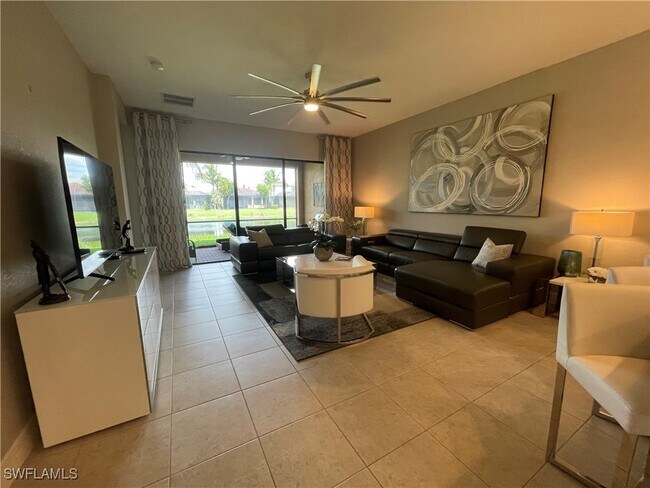 Building Photo - 13548 Coronado Dr