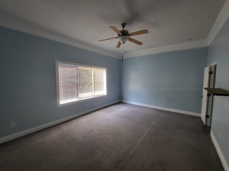 Building Photo - 428 Firebridge Dr