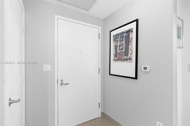 Building Photo - 1900 N Bayshore Dr