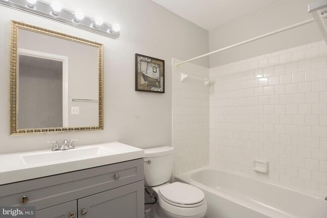 Building Photo - 6401 Woodgreen Cir