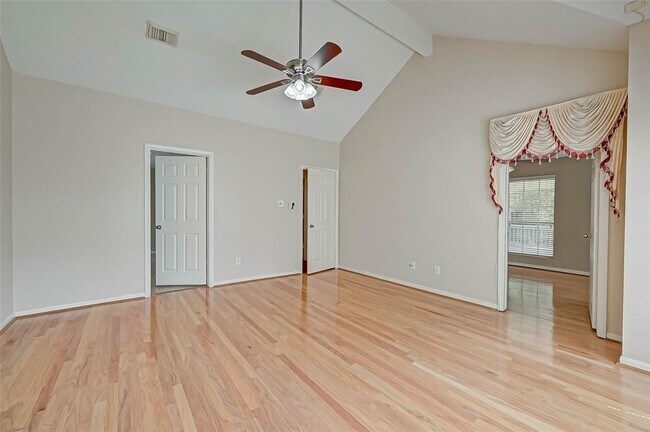 Building Photo - 1630 Berkoff Dr