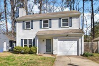 Building Photo - Beautiful Home located near CNU!