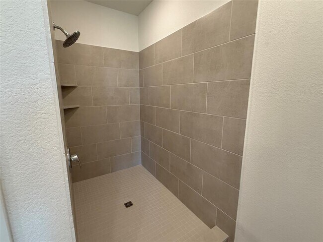 Building Photo - 241 Seabreeze St
