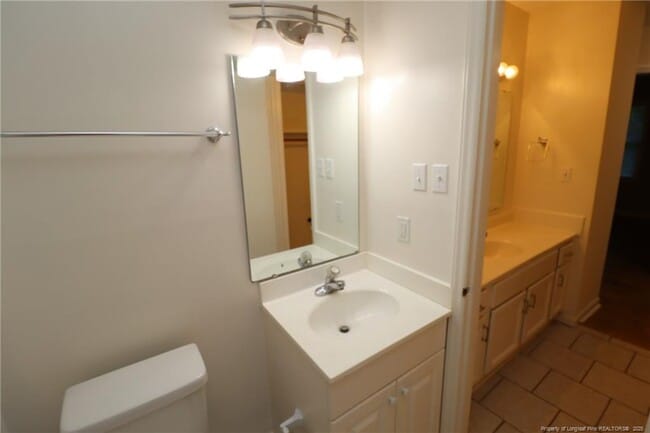 Building Photo - 6116 Deerwood Pl