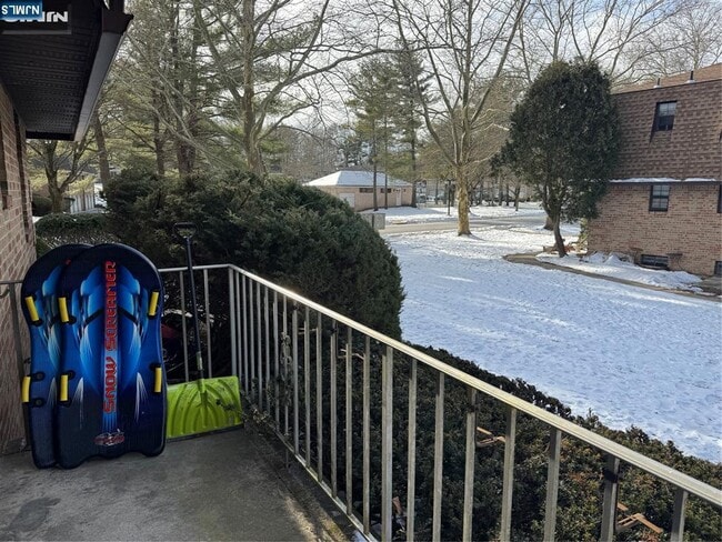 Building Photo - 252 Collignon Way