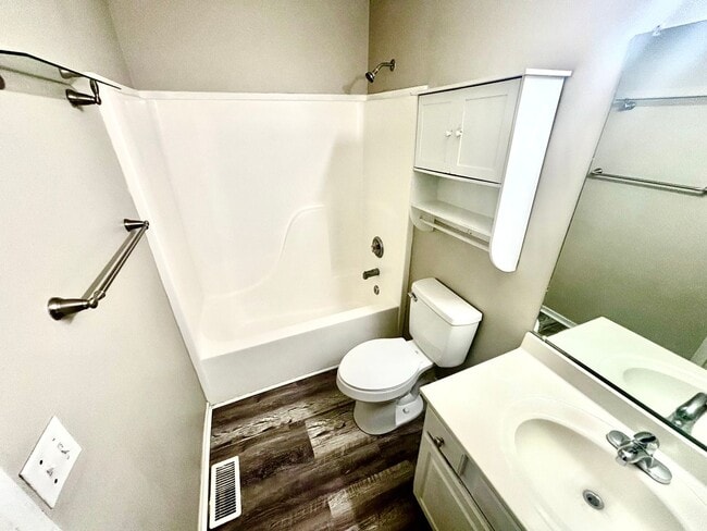 Building Photo - 17773 Olive St