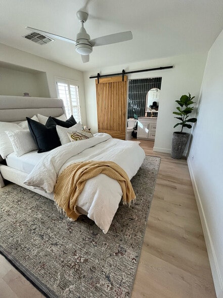 Primary Photo - 4387 E Morrow Dr