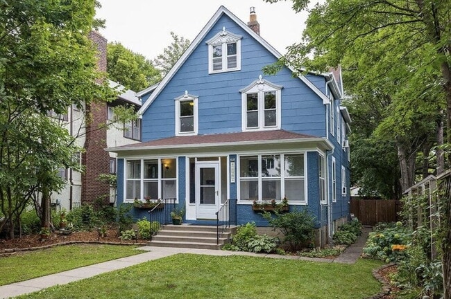 Primary Photo - 3 Bedroom + Den in Minneapolis