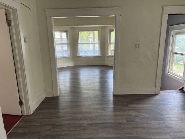 Building Photo - 14012 Scioto Ave