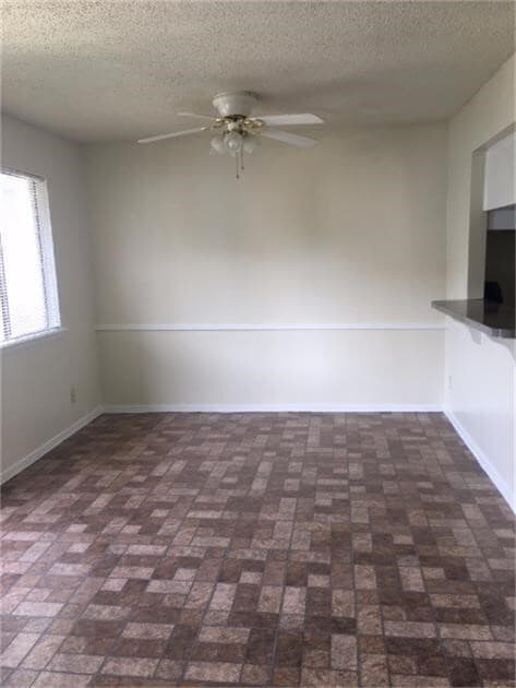 Building Photo - 499 W San Antonio St