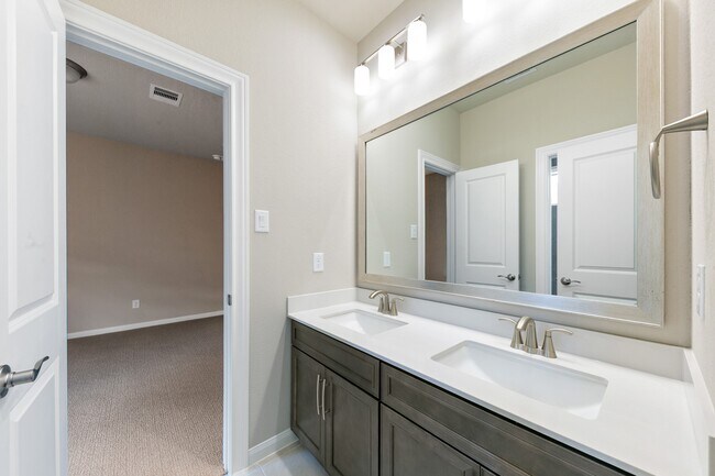 Building Photo - 4209 Colony Pines Ln