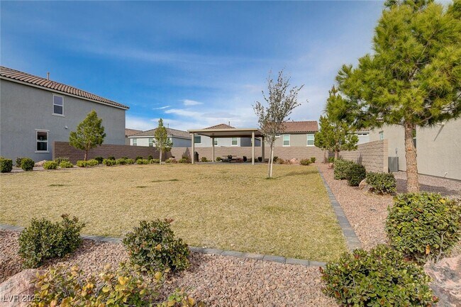 Building Photo - 8159 Guadiano Ave