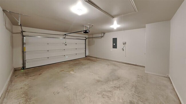 Building Photo - 9117 NW 127th St