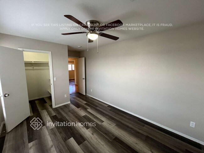 Building Photo - 11545 W Larkspur Rd