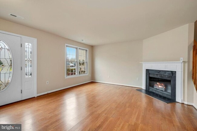 Building Photo - 3271 Westdale Ct