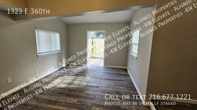 Building Photo - 1323 E 360th-