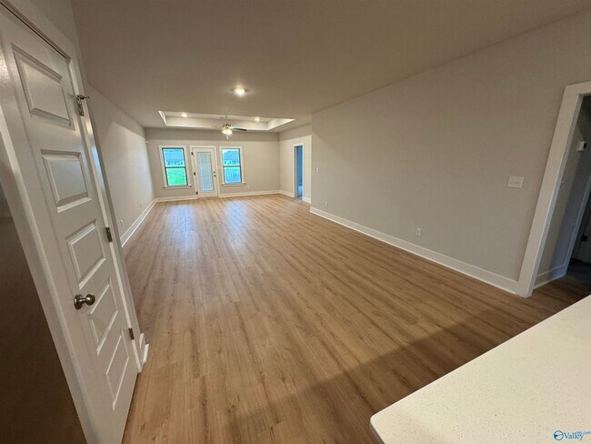 Building Photo - 12637 Whitcomb Cir