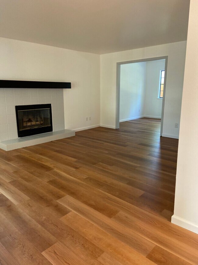 Building Photo - 1725 Tampico Ct