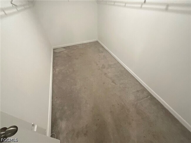 Building Photo - 12245 Savanna Lks Blvd