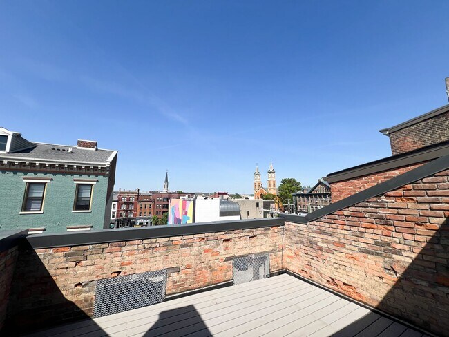 Building Photo - 1508 Moore St