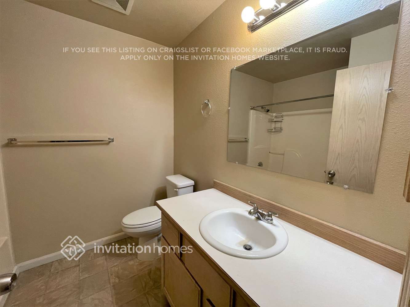 Building Photo - 20514 La Paloma Dr E