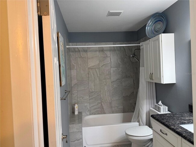 Building Photo - 2426 Ecuadorian Way