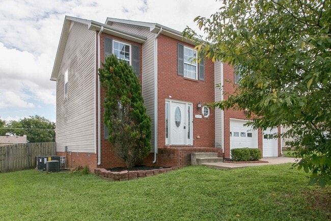 Building Photo - 4 Bedroom Pet Friendly Home For Rent!