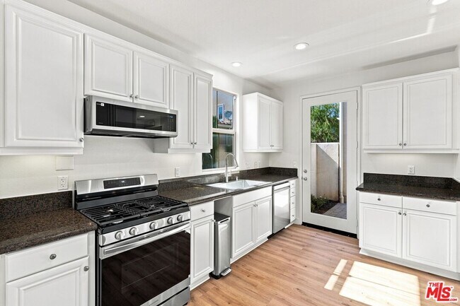 Building Photo - 20115 Pienza Ln