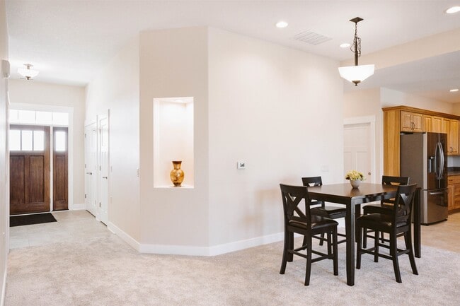 Building Photo - 3234 Plum Tree Ln