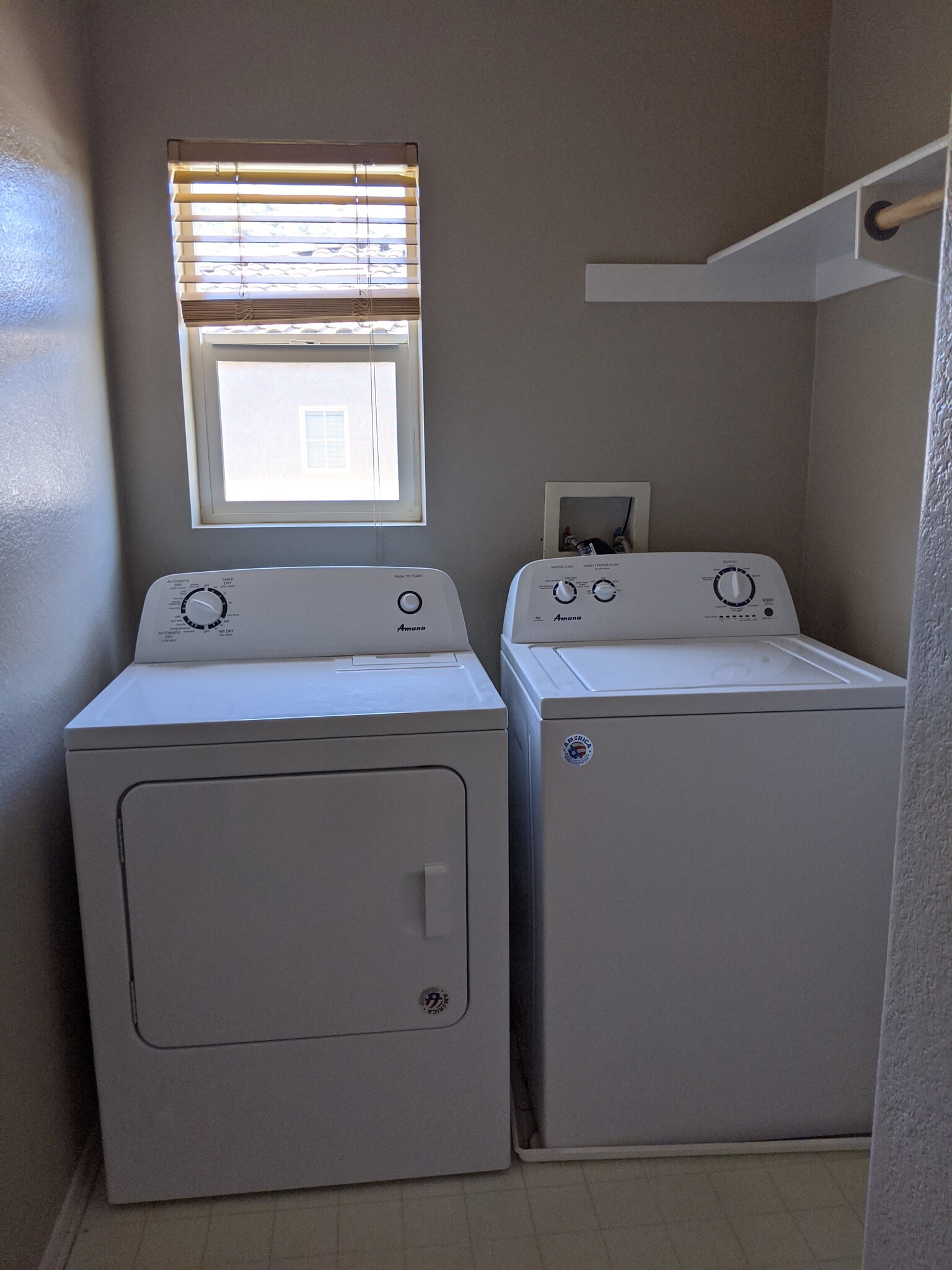 Laundry room (upstairs) - 598 Via del Caballo