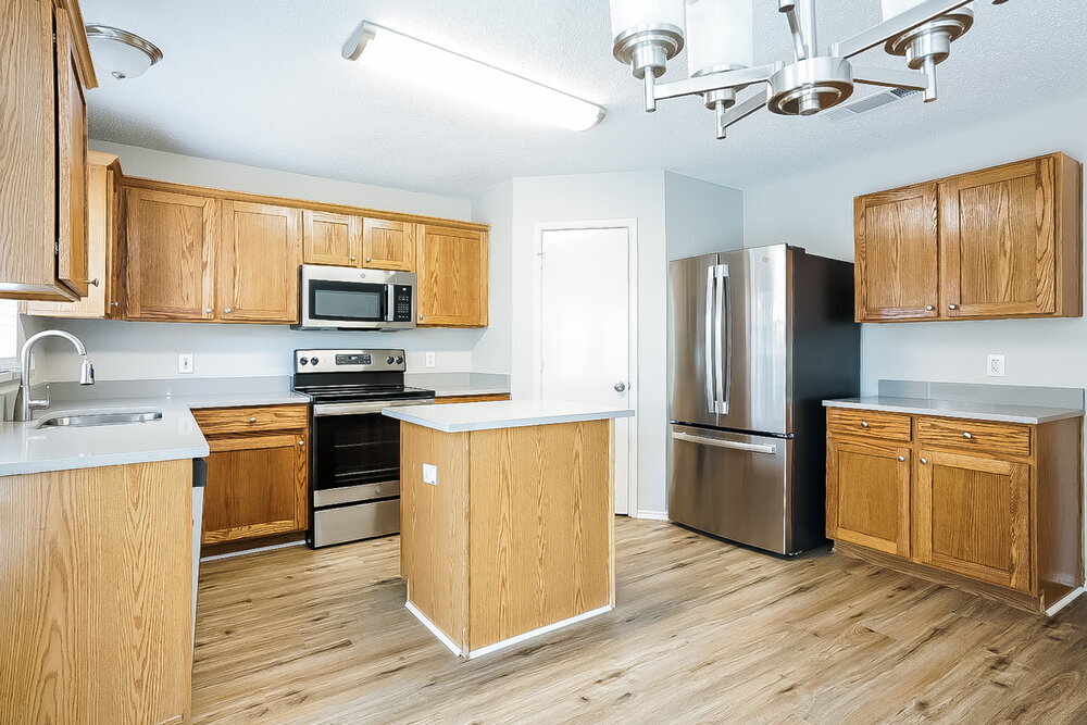 Building Photo - 1605 Columbia Dr