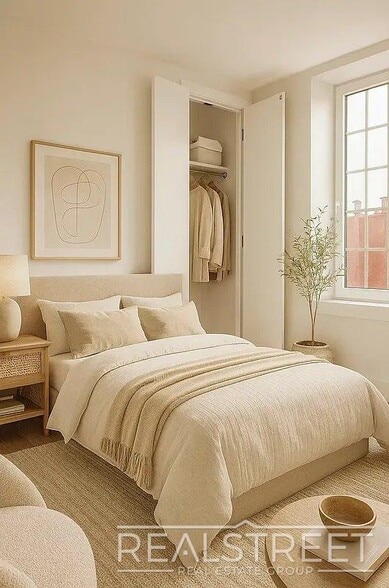 Building Photo - Montrose Avenue