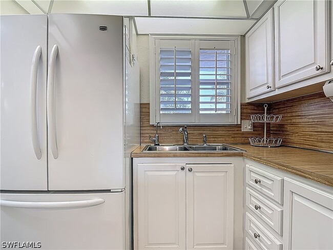 Building Photo - 175 Turtle Lake Ct
