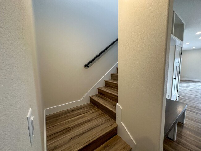 Building Photo - BOONE661-663 -NEW