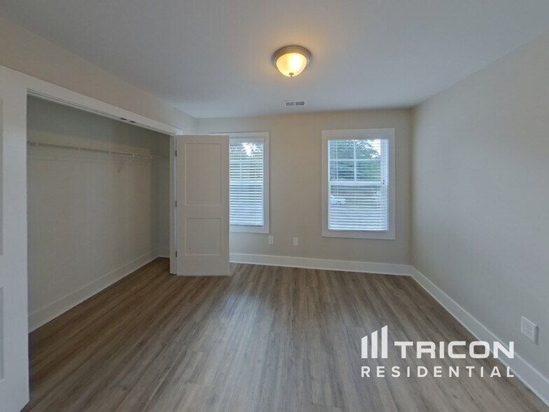 Building Photo - 2560 Pilgrim Mill Rd
