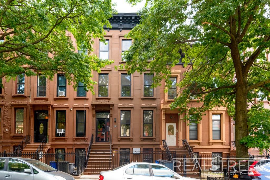 Building Photo - Brand New 2 Bed in Bed Stuy Brownstone!