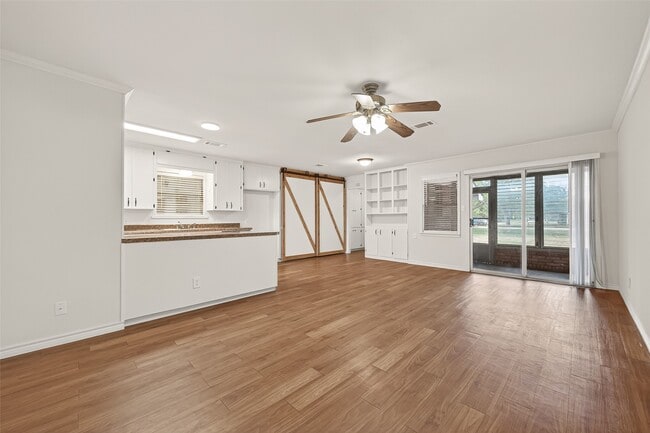 Building Photo - 1411 Mimosa Ln