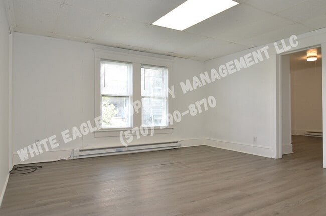 Building Photo - 38 Belmont St