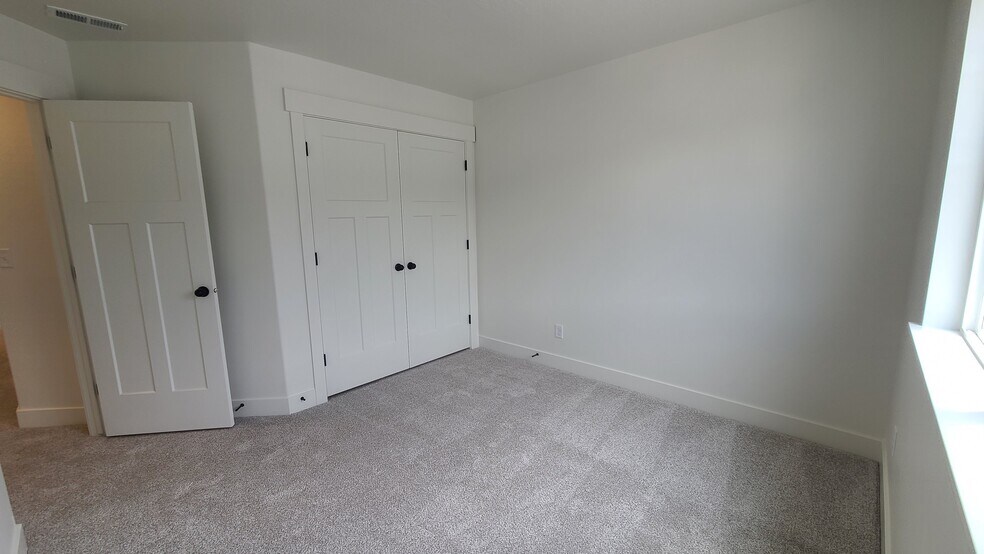 Building Photo - 4362 W Hemsley Ln