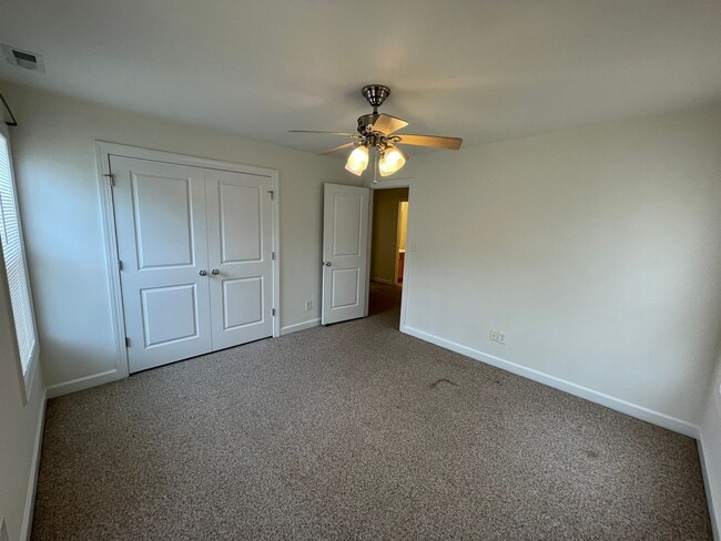 Building Photo - Bright and Welcoming 2-Story Retreat, Steps From the Ocean!
