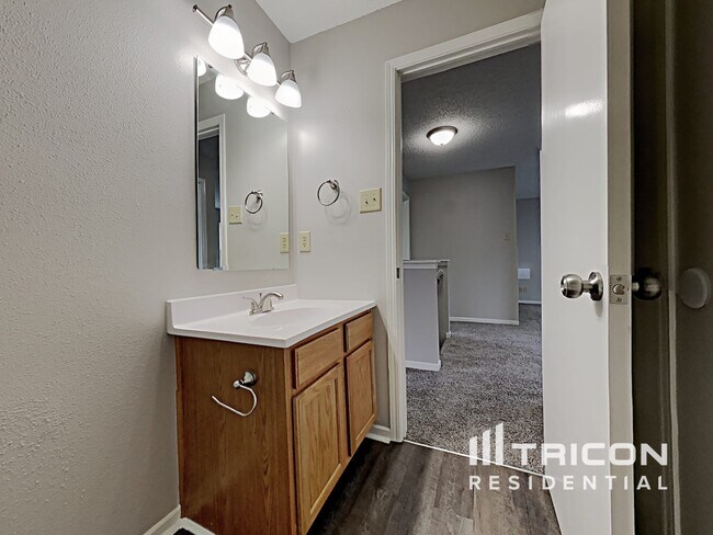 Building Photo - 3310 Carica Dr