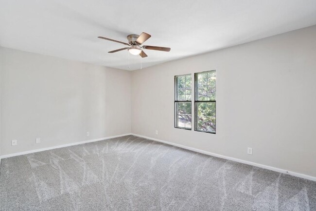 Building Photo - 1813 Woodland Ave